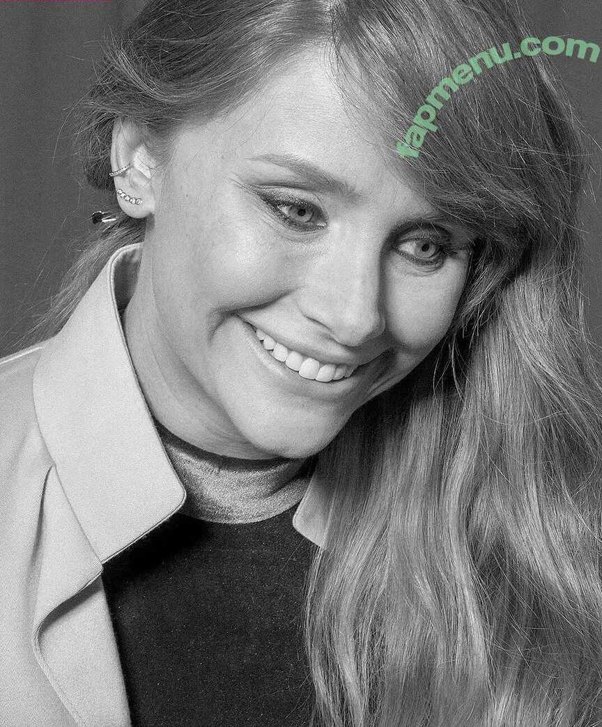 Bryce Dallas Howard nude photo #0948 (brycedhoward)