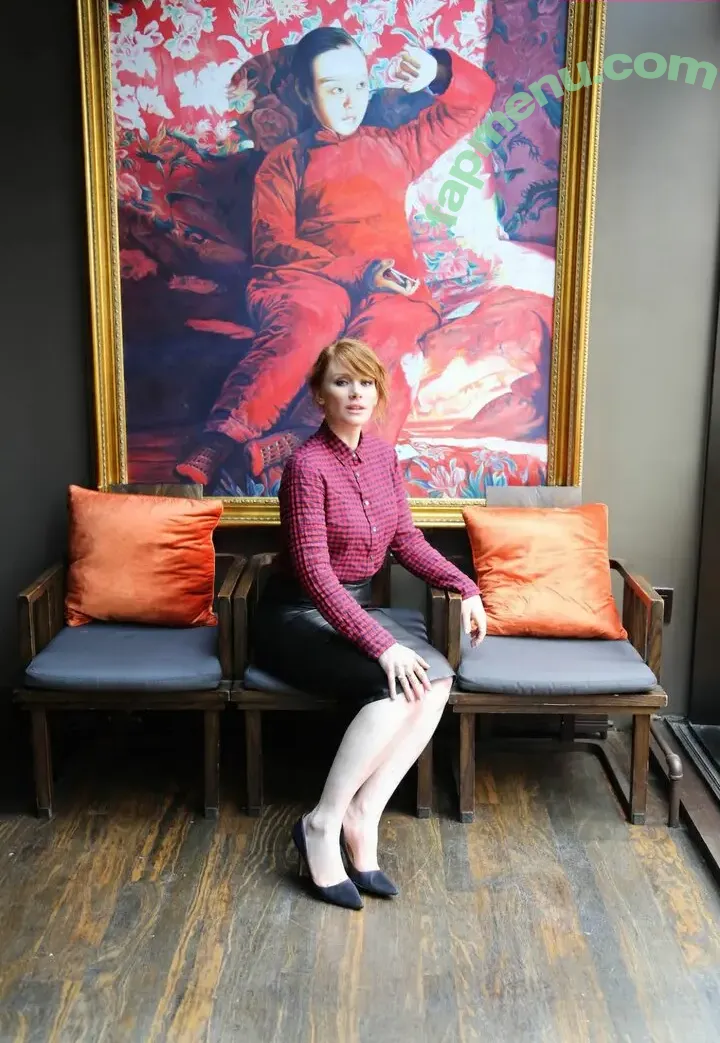 Bryce Dallas Howard nude photo #0971 (brycedhoward)