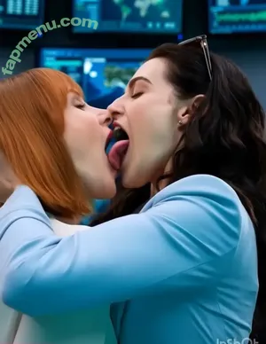 Bryce Dallas Howard / brycedhoward nude photo #1145