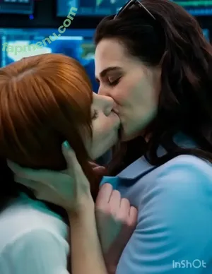 Bryce Dallas Howard / brycedhoward nude photo #1146