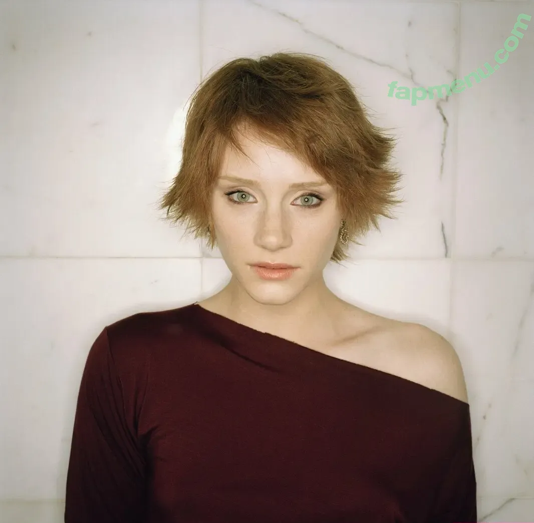 Bryce Dallas Howard nude photo #1012 (bryce_dallas_howard / brycedhoward)