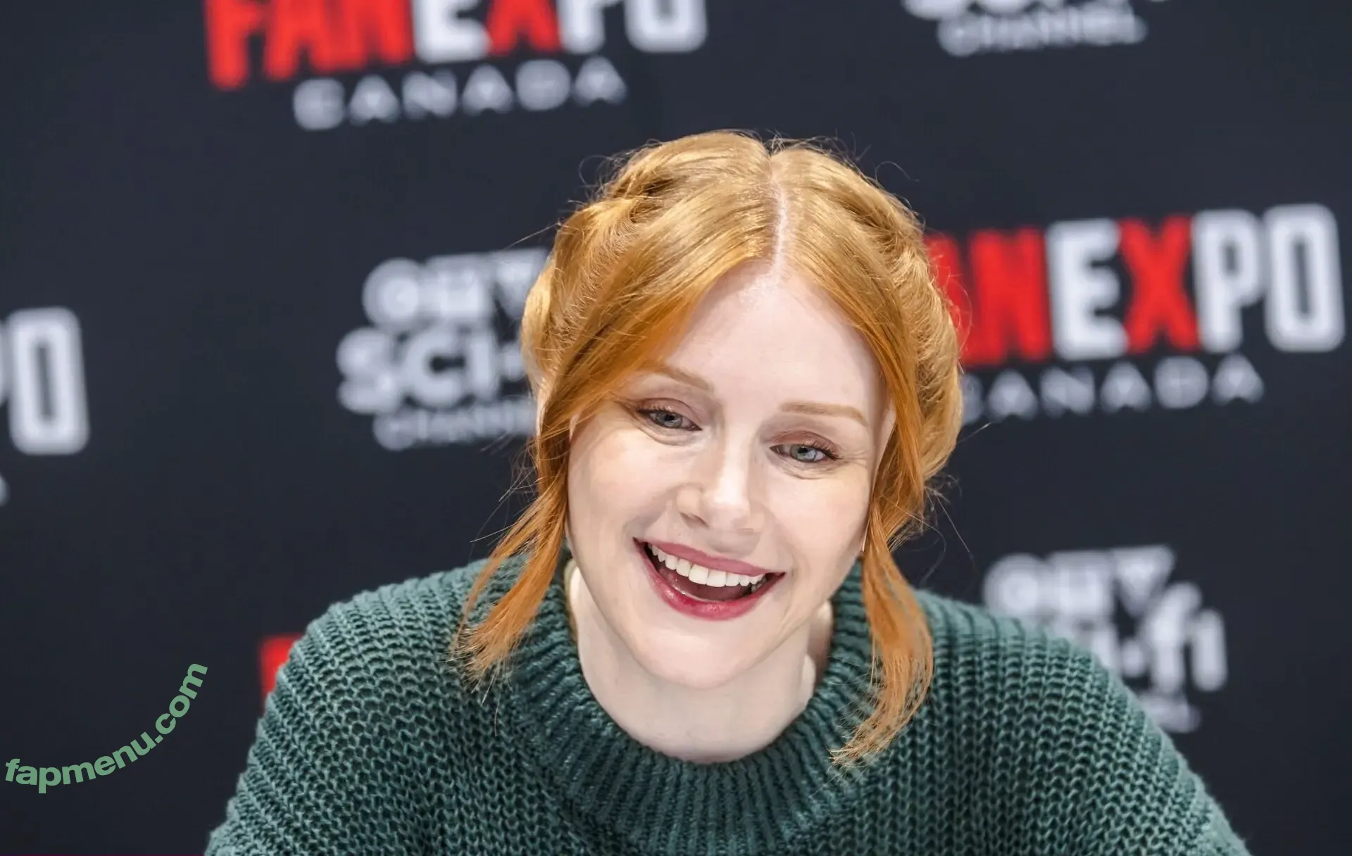 Bryce Dallas Howard nude photo #1031 (bryce_dallas_howard / brycedhoward)