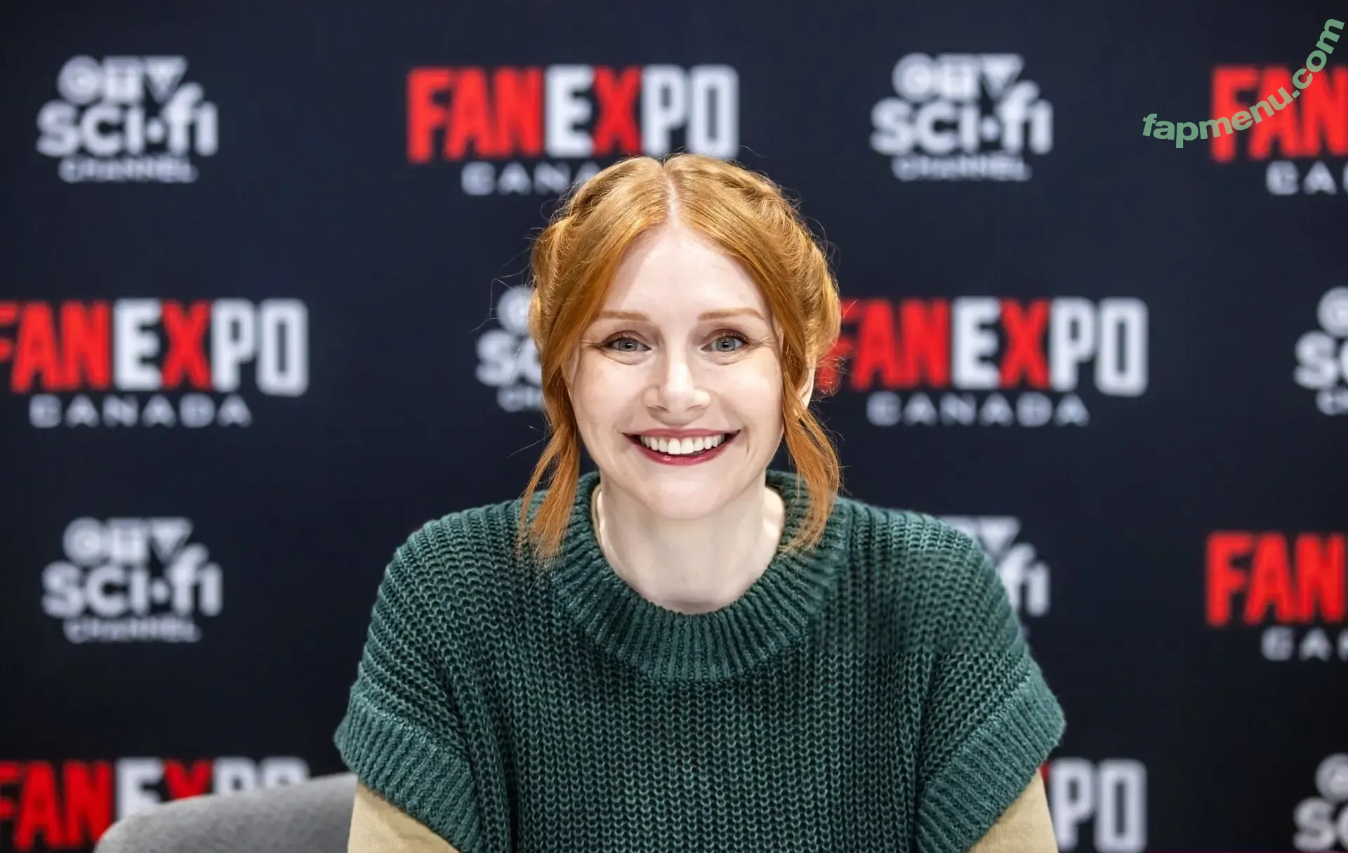 Bryce Dallas Howard nude photo #1036 (bryce_dallas_howard / brycedhoward)