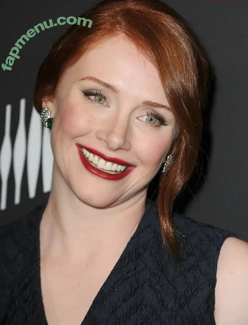 Bryce Dallas Howard nude photo #1047 (brycedhoward)