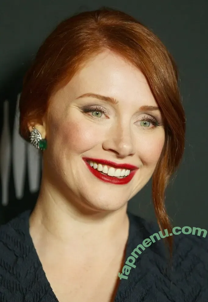 Bryce Dallas Howard nude photo #1049 (brycedhoward)
