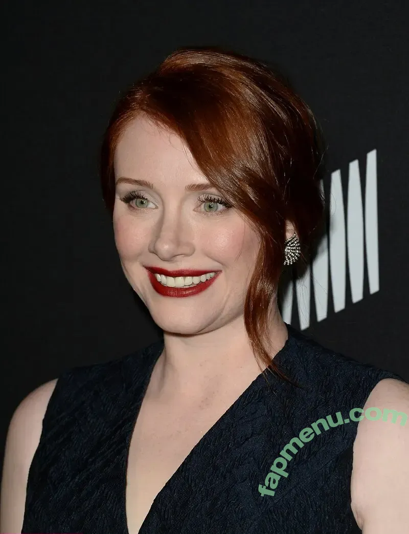 Bryce Dallas Howard nude photo #1060 (brycedhoward)