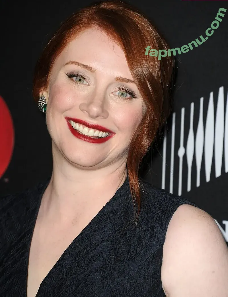 Bryce Dallas Howard nude photo #1065 (brycedhoward)