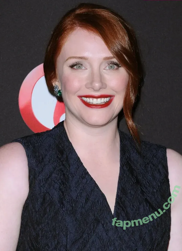 Bryce Dallas Howard nude photo #1072 (brycedhoward)