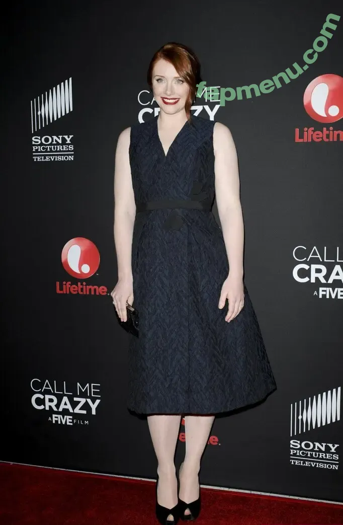 Bryce Dallas Howard nude photo #1081 (brycedhoward)