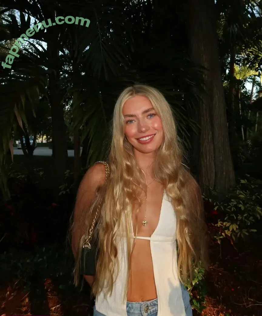 Brynn Kirsch nude photo #0004 (brynnkirsch)