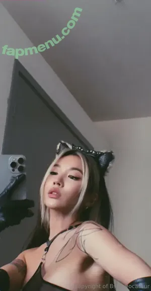  nude photo #0002