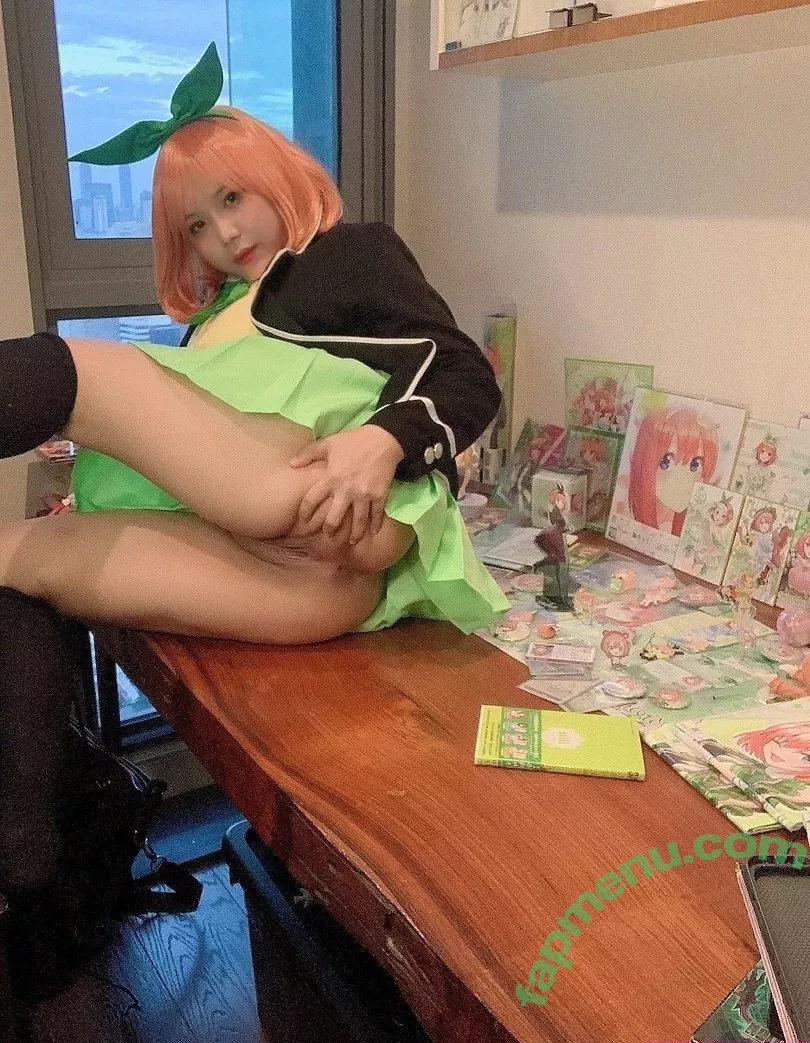 bsyk9294 nude photo #0063 (smilebibison / yuzuju_)