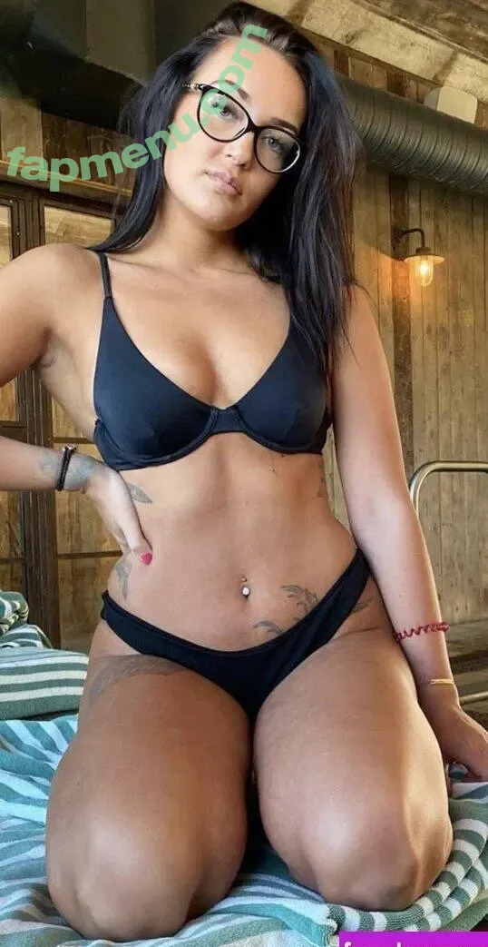 bthw92 nude photo #0006 (bthw92)