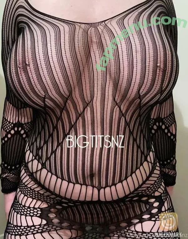 BTNZ nude photo #0009 (bigtitsnz / bt_nz)