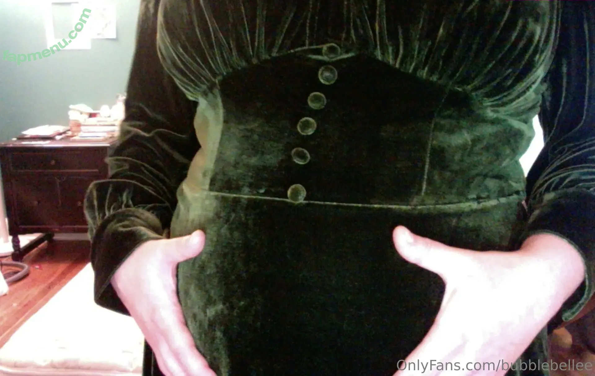 bubblebellee nude photo #0004 (bubblebellee)