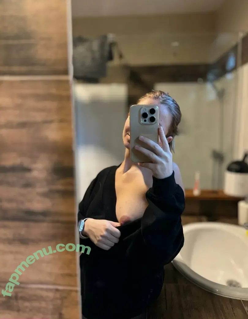 bubblebitchh nude photo #0015 (bubblebitch_)