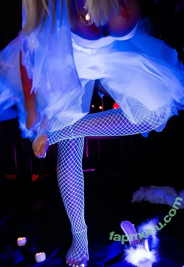 bubblegumtoes2 nude photo #0097 (bubblegum.toes_2)