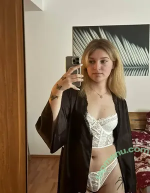  nude photo #0004
