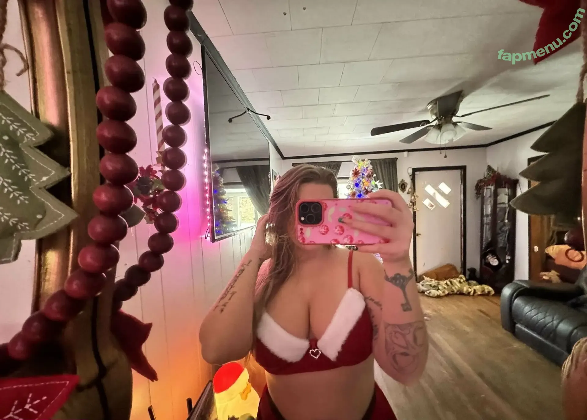 bubbleslutxo nude photo #0006 (the1realbubbles)