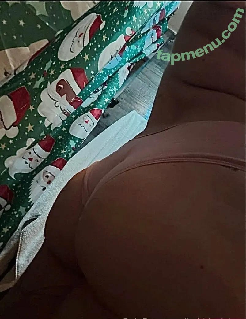 bubbleslutxo nude photo #0010 (the1realbubbles)