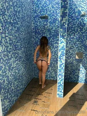 buczkulili / LiliBuczku / kaique_buciolli nude photo #0018