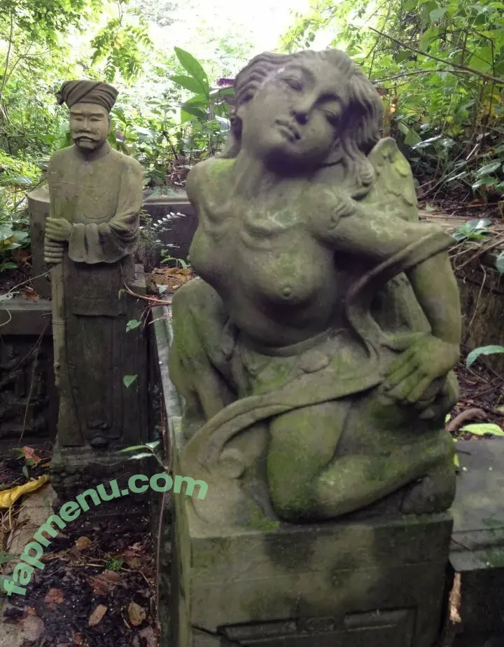 Bukit Brown nude photo #0007 (Bukit Brown)