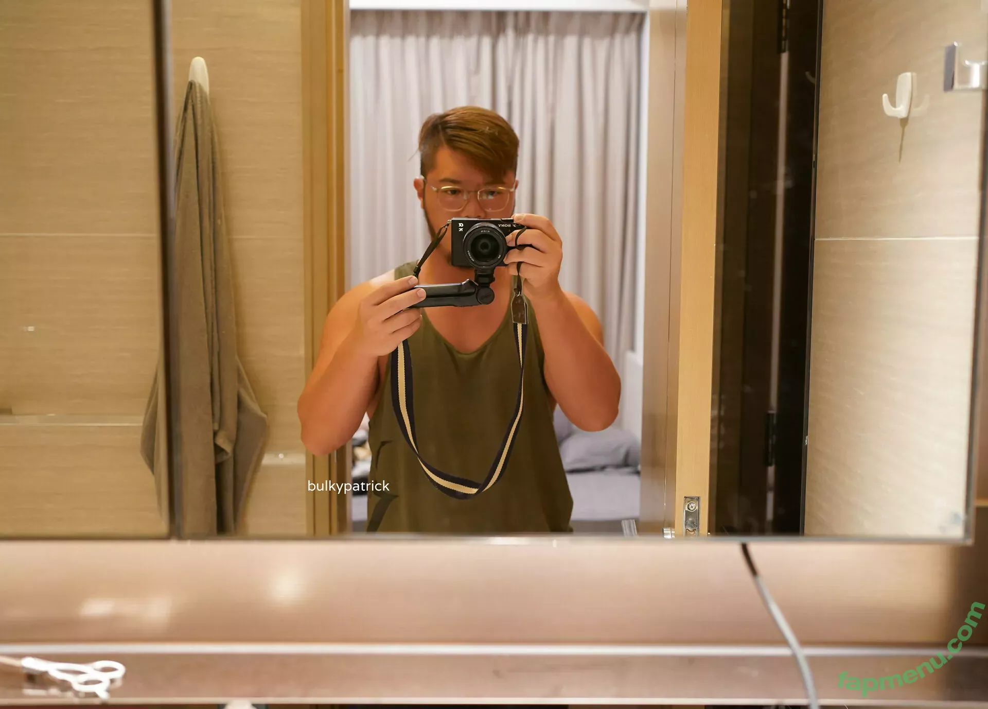 bulkypatrick nude photo #0004 (brypatrick)