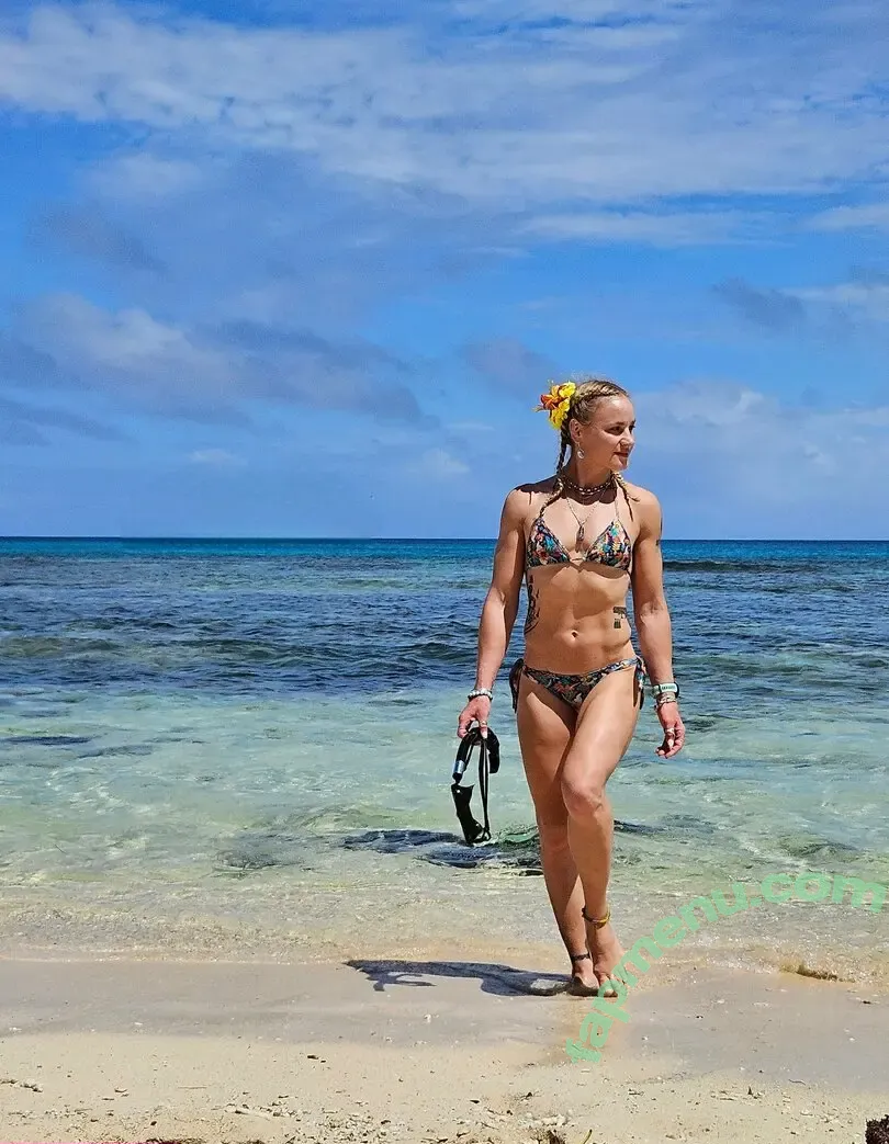 bulletvalentina nude photo #0011 (bulletvalentina)