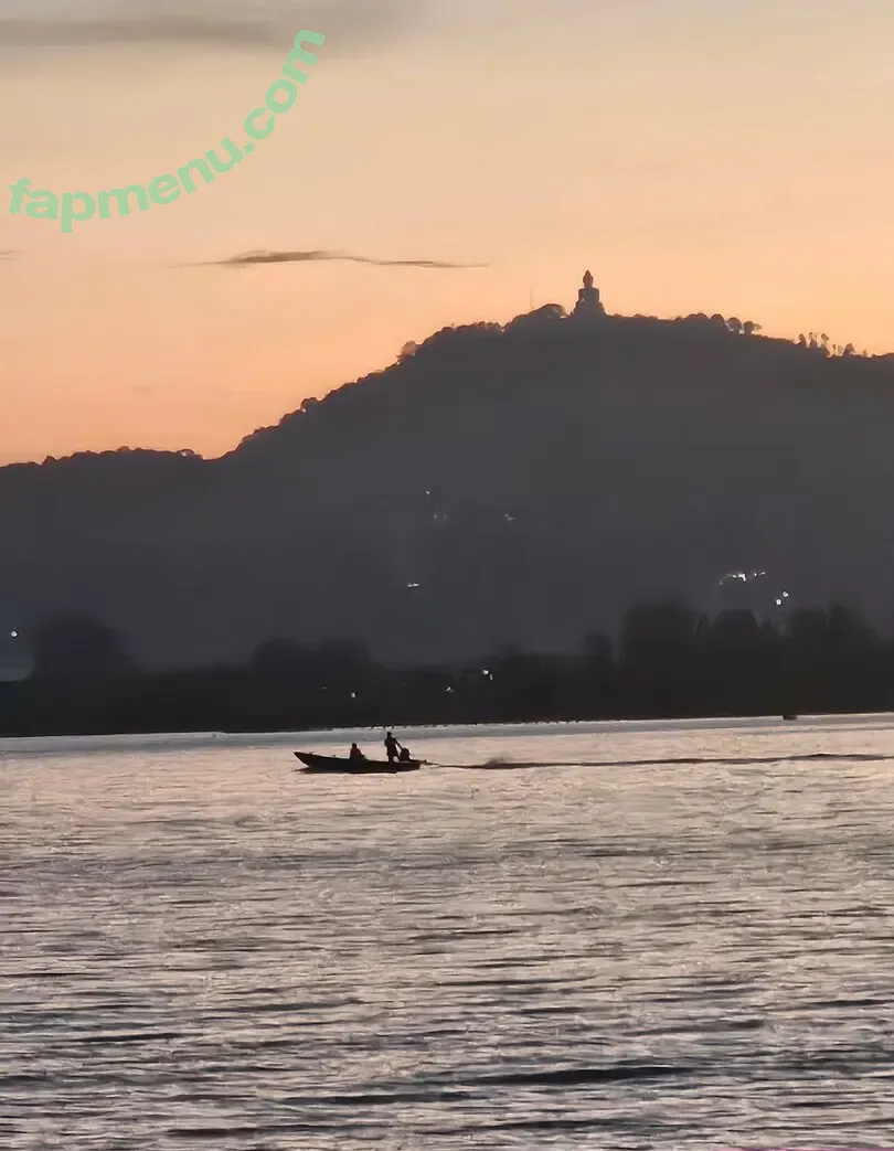 bulletvalentina nude photo #0178 (bulletvalentina)