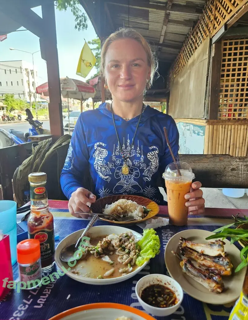 bulletvalentina nude photo #0179 (bulletvalentina)