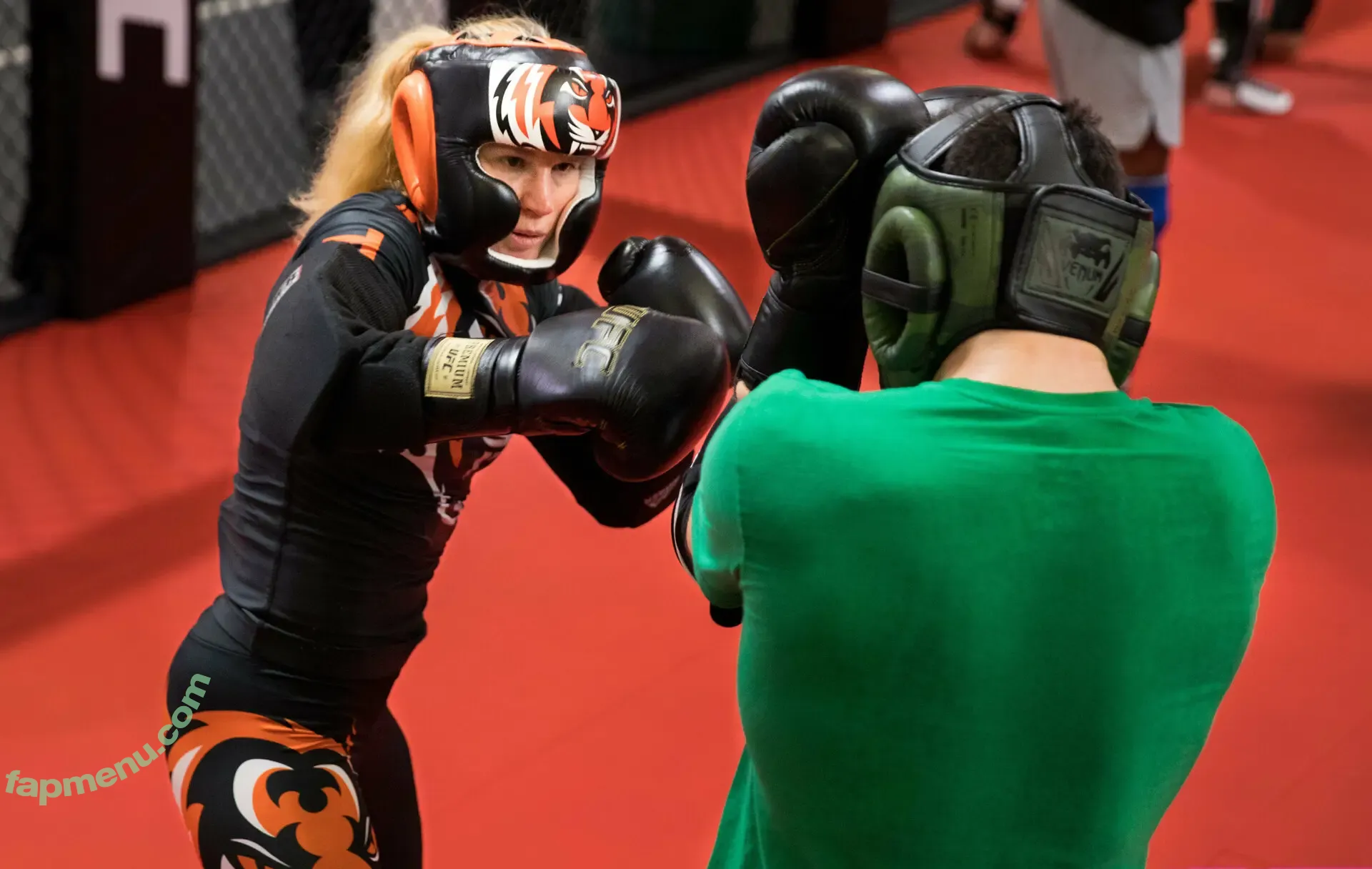 bulletvalentina nude photo #0192 (bulletvalentina)