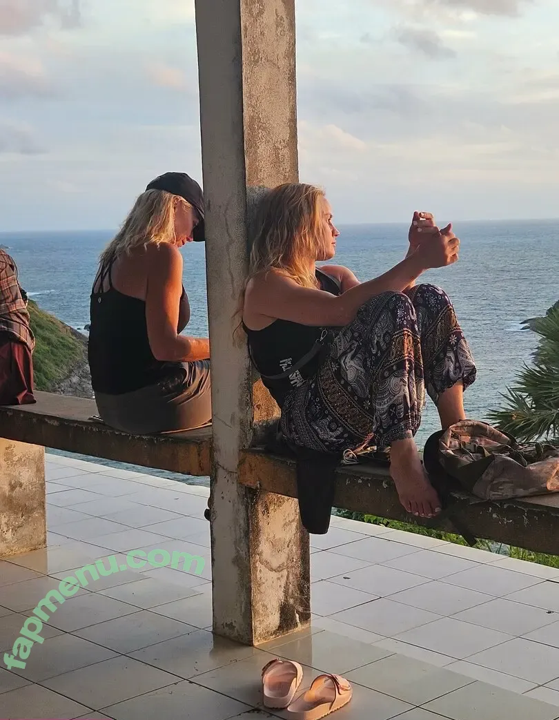 bulletvalentina nude photo #0254 (bulletvalentina)