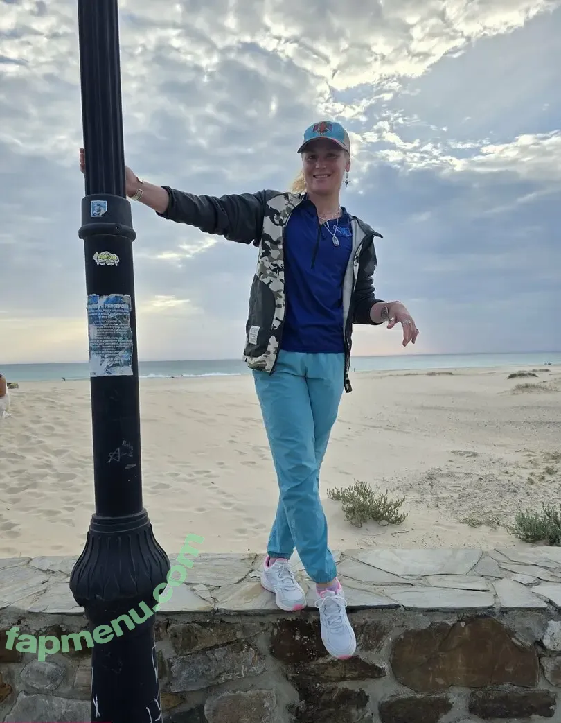 bulletvalentina nude photo #0289 (bulletvalentina)