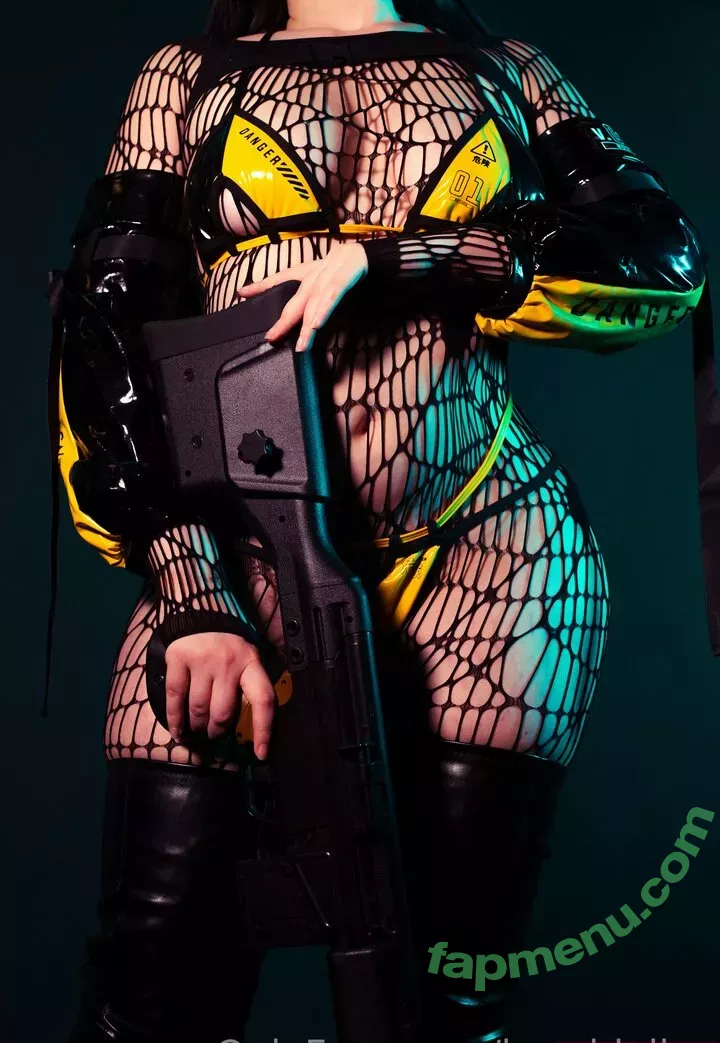 Bumblejinx nude photo #0001 (bbxCosplay / unholy_jinxx)