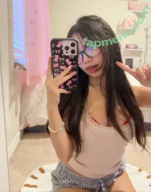 bunibuniyu / bbuni nude photo #0032