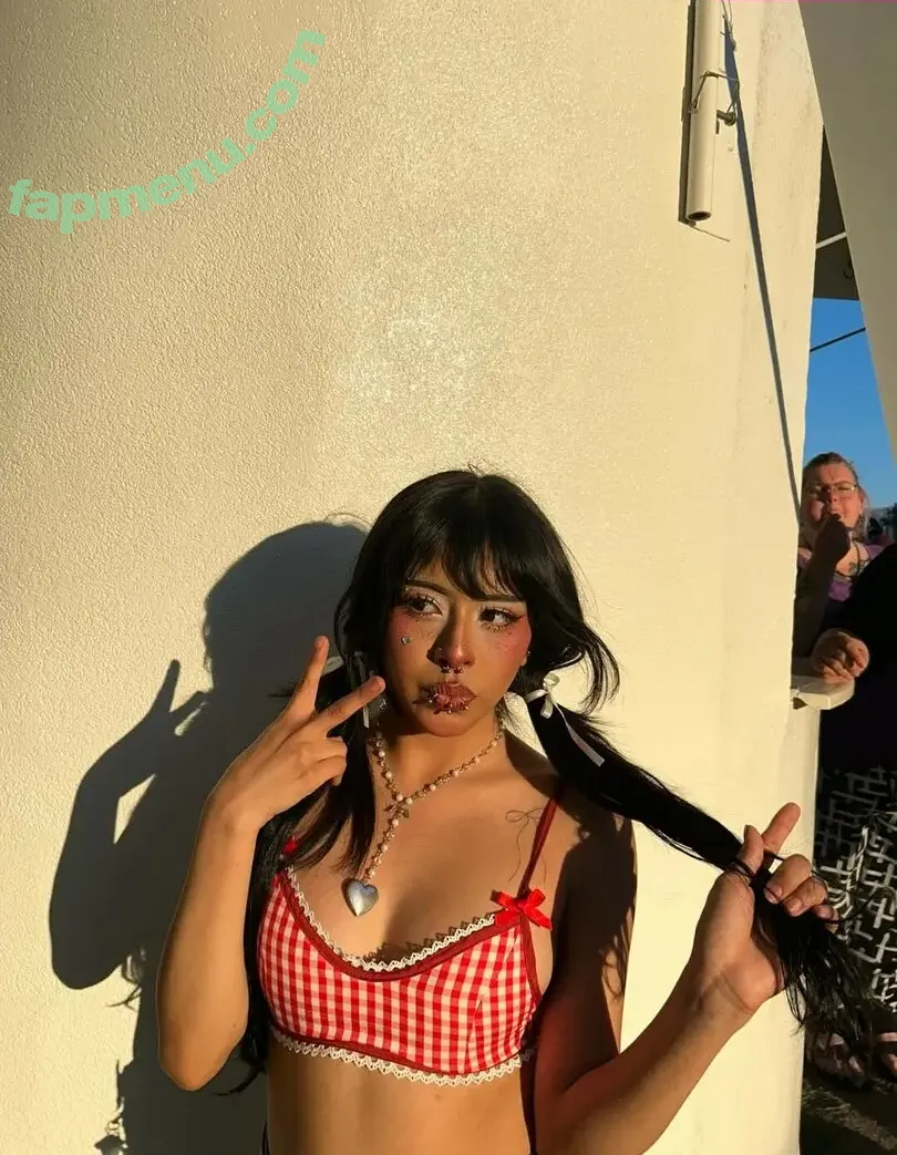 bunneicutei nude photo #0006 (bunniecuti)