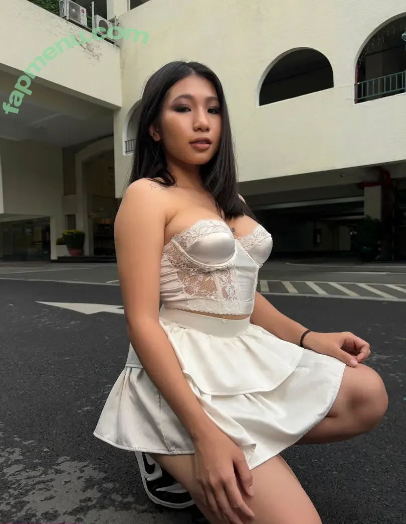 bunni.chloe nude photo #0002 (bunni.chloe)