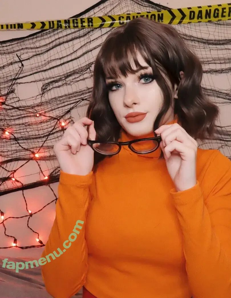 Bunni Lynn nude photo #0570 (KoiBunni / SpookBunni)