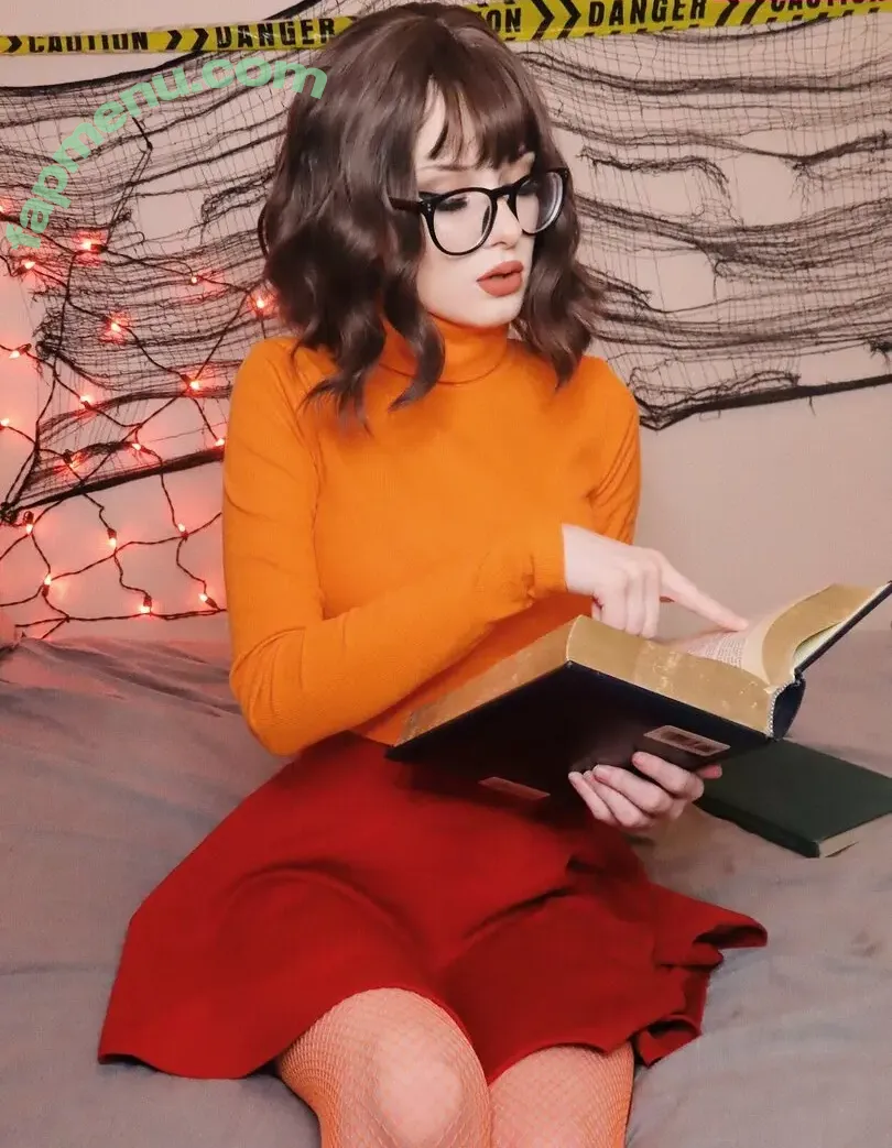 Bunni Lynn nude photo #0573 (KoiBunni / SpookBunni)