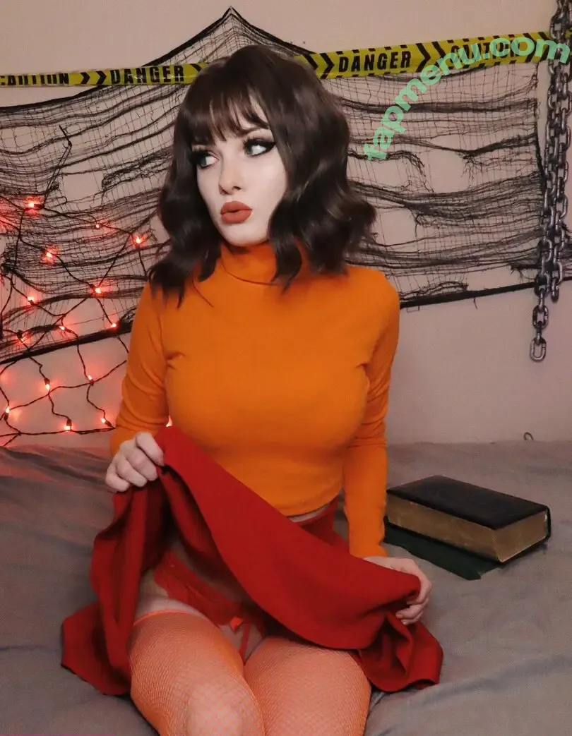 Bunni Lynn nude photo #0576 (KoiBunni / SpookBunni)