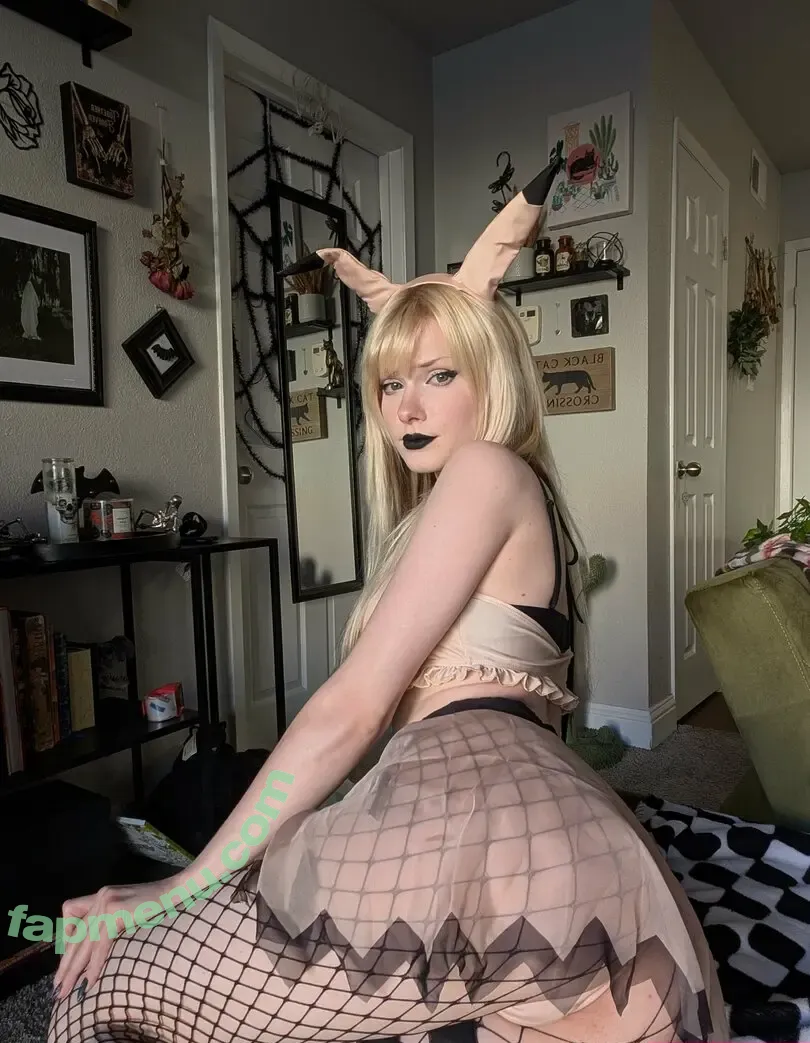 Bunni Lynn nude photo #0946 (KoiBunni / SpookBunni)