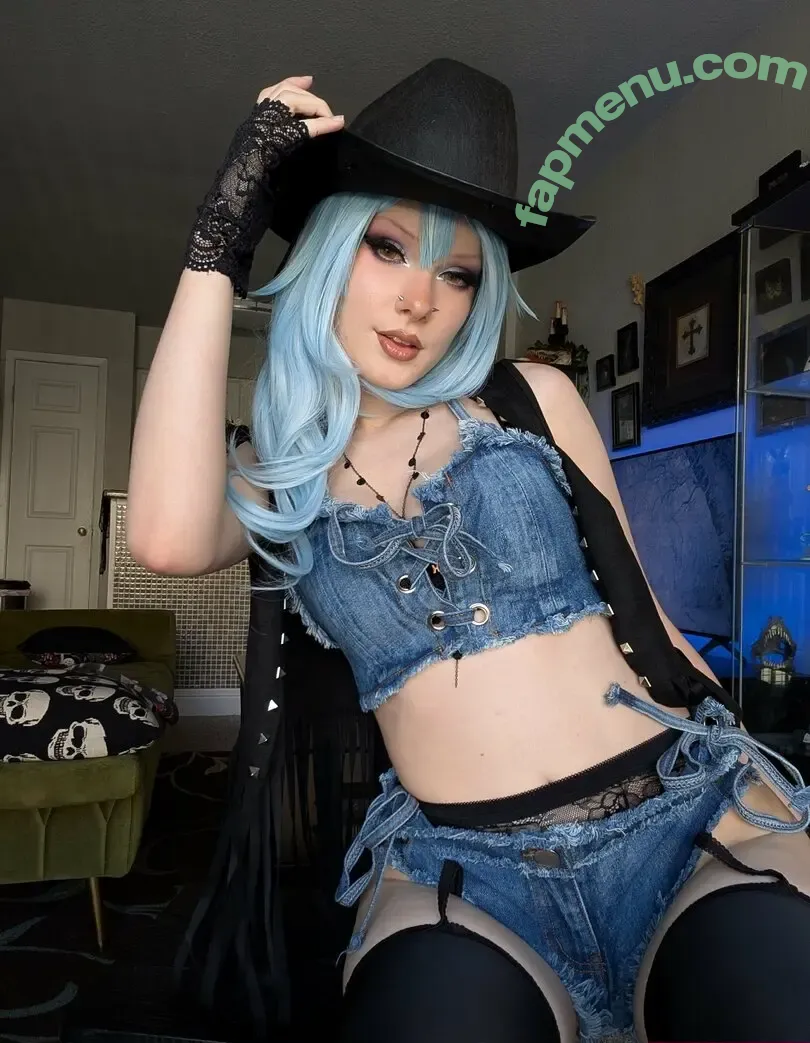 Bunni Lynn nude photo #1036 (KoiBunni / SpookBunni)