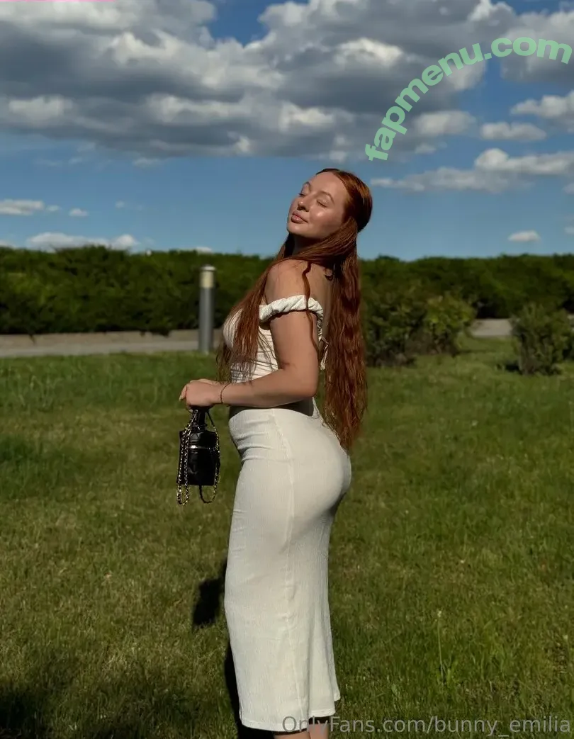 bunny_emilia nude photo #0076 (emiliaofficial_)