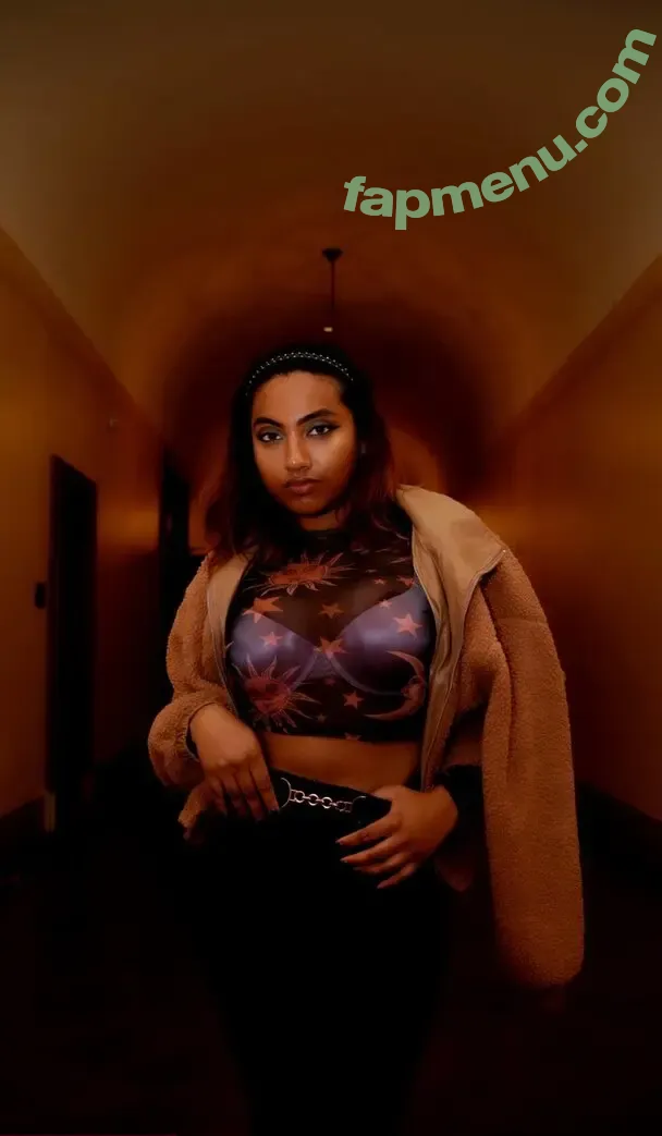 bunnybeauxo nude photo #0024 (stasiasnakes / xomgitsbunnie)