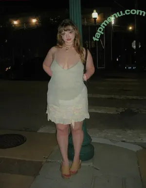 BunnyBiddies / MadsReynolds / breezybee nude photo #0064