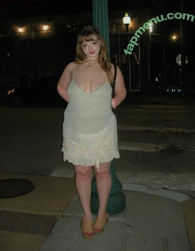 BunnyBiddies nude photo #0064 (MadsReynolds / breezybee)