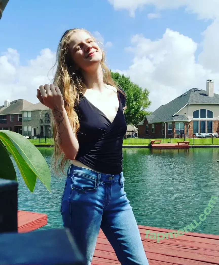 Bunnydathug nude photo #0002 (Bunnydathug)