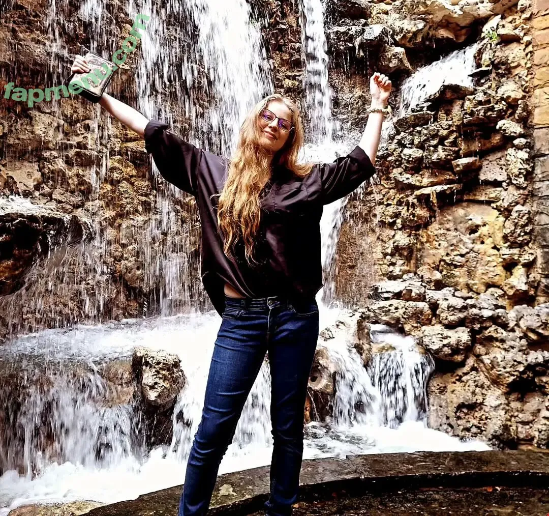 Bunnydathug nude photo #0025 (Bunnydathug)