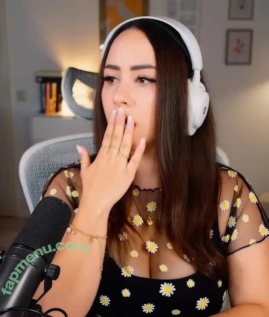 Bunnygirl nude photo #0227 (babybunnygirl1 / bunnymon.tv)