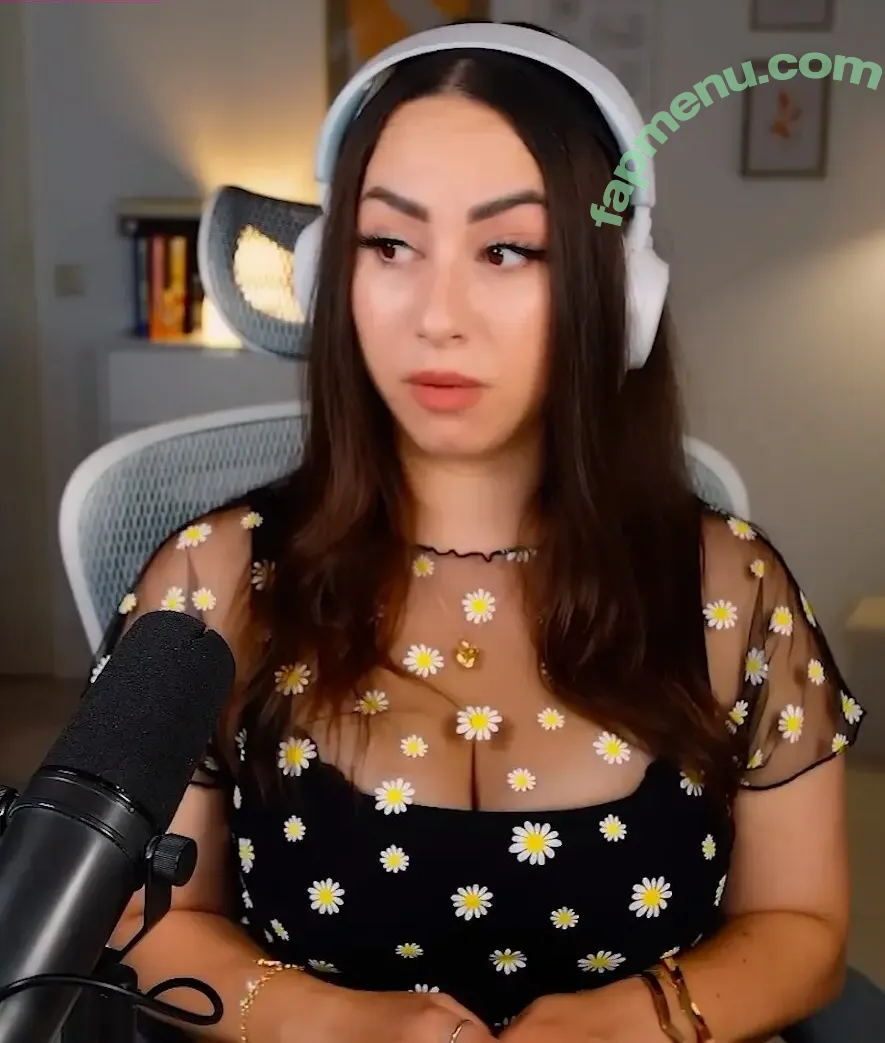 Bunnygirl nude photo #0239 (babybunnygirl1 / bunnymon.tv)